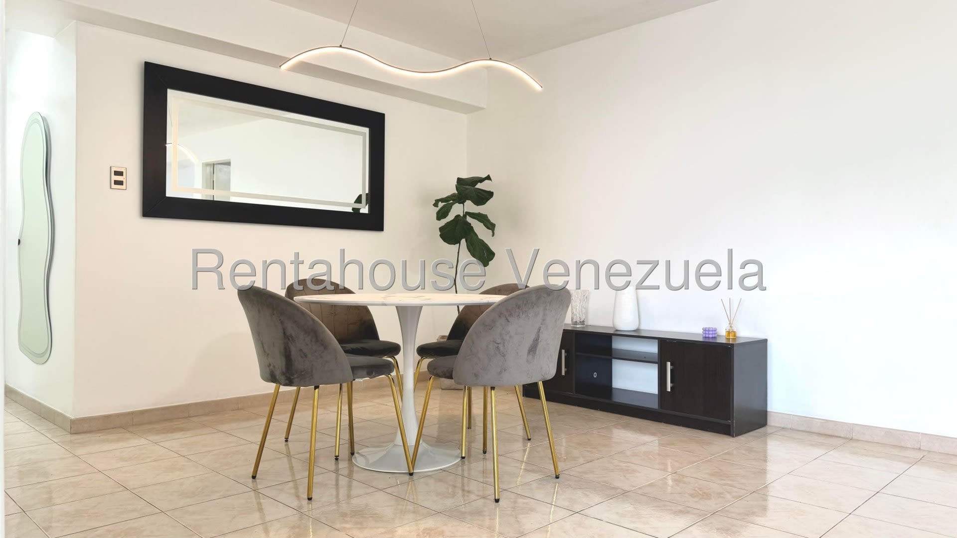 Apartamento en venta en Caracas (El Cigarral), foto 3 de 12