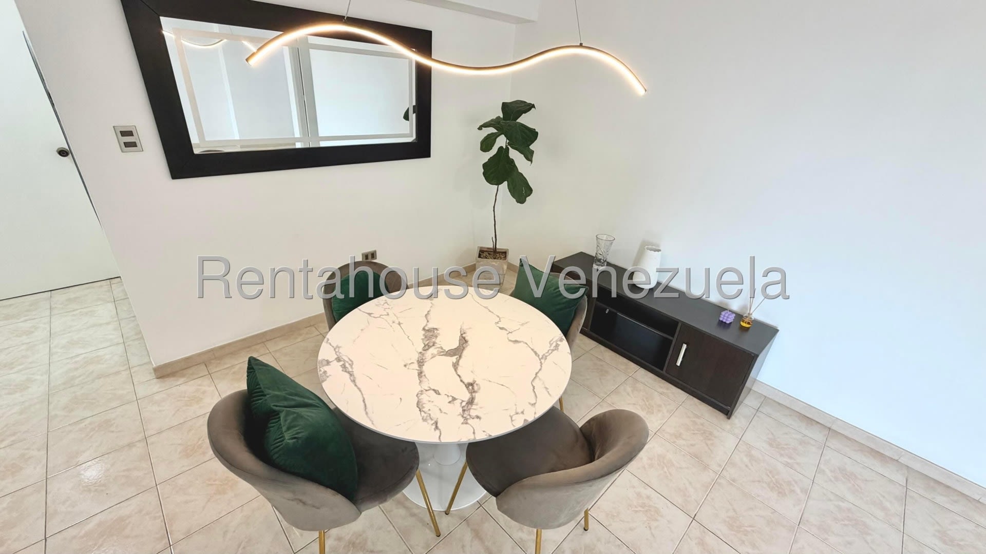 Apartamento en venta en Caracas (El Cigarral), foto 4 de 12