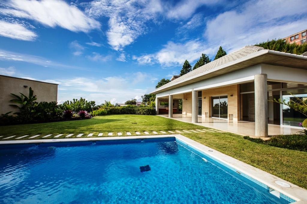 Casa en venta en Caracas (La Lagunita Country Club), foto 1 de 12