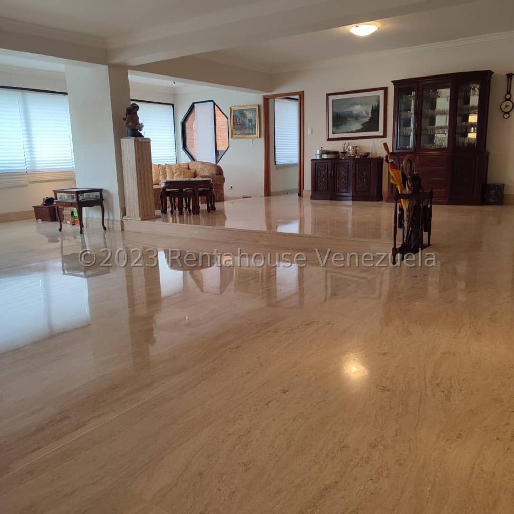Apartamento en venta en Caracas (La Lagunita Country Club), foto 2 de 12