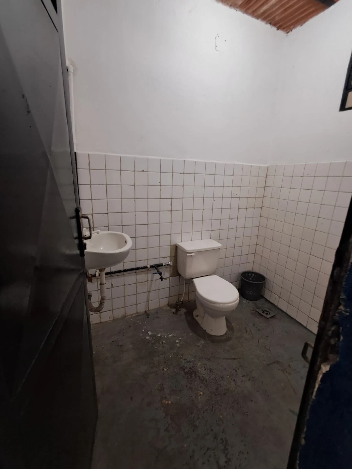 Local comercial en venta en Naguanagua (Av. Bolívar), foto 2 de 7