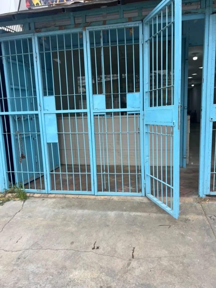 Local comercial en alquiler en Naguanagua (Av. Bolívar), foto 3 de 6