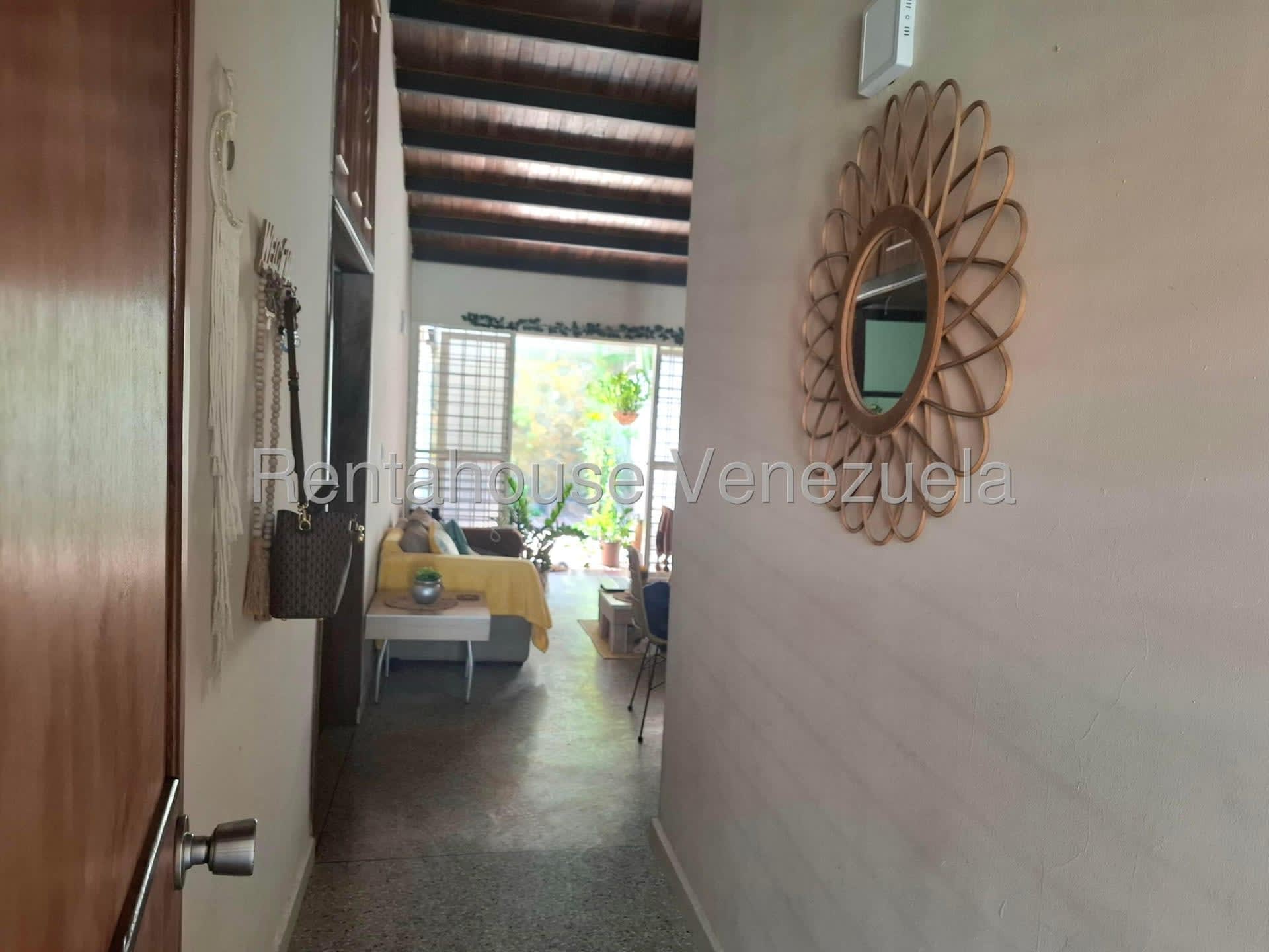 Casa en venta en Cabudare (La Mora), foto 2 de 12