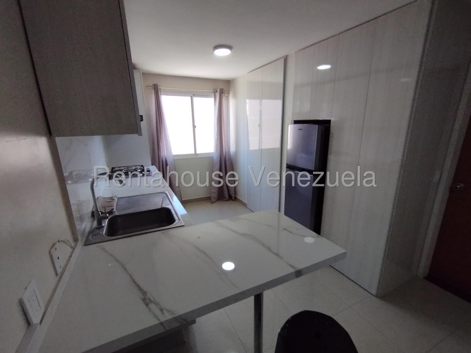 Apartamento en alquiler en Barquisimeto (Ciudad Roca), foto 4 de 12