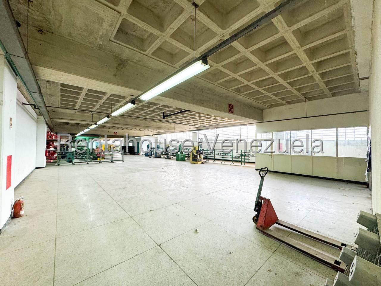 Local comercial en venta en Guatire, foto 2 de 12