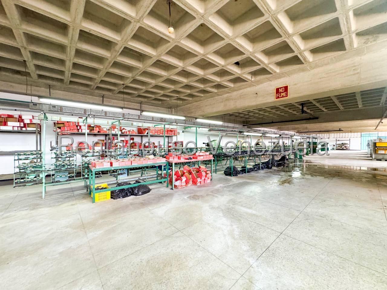 Local comercial en venta en Guatire, foto 3 de 12