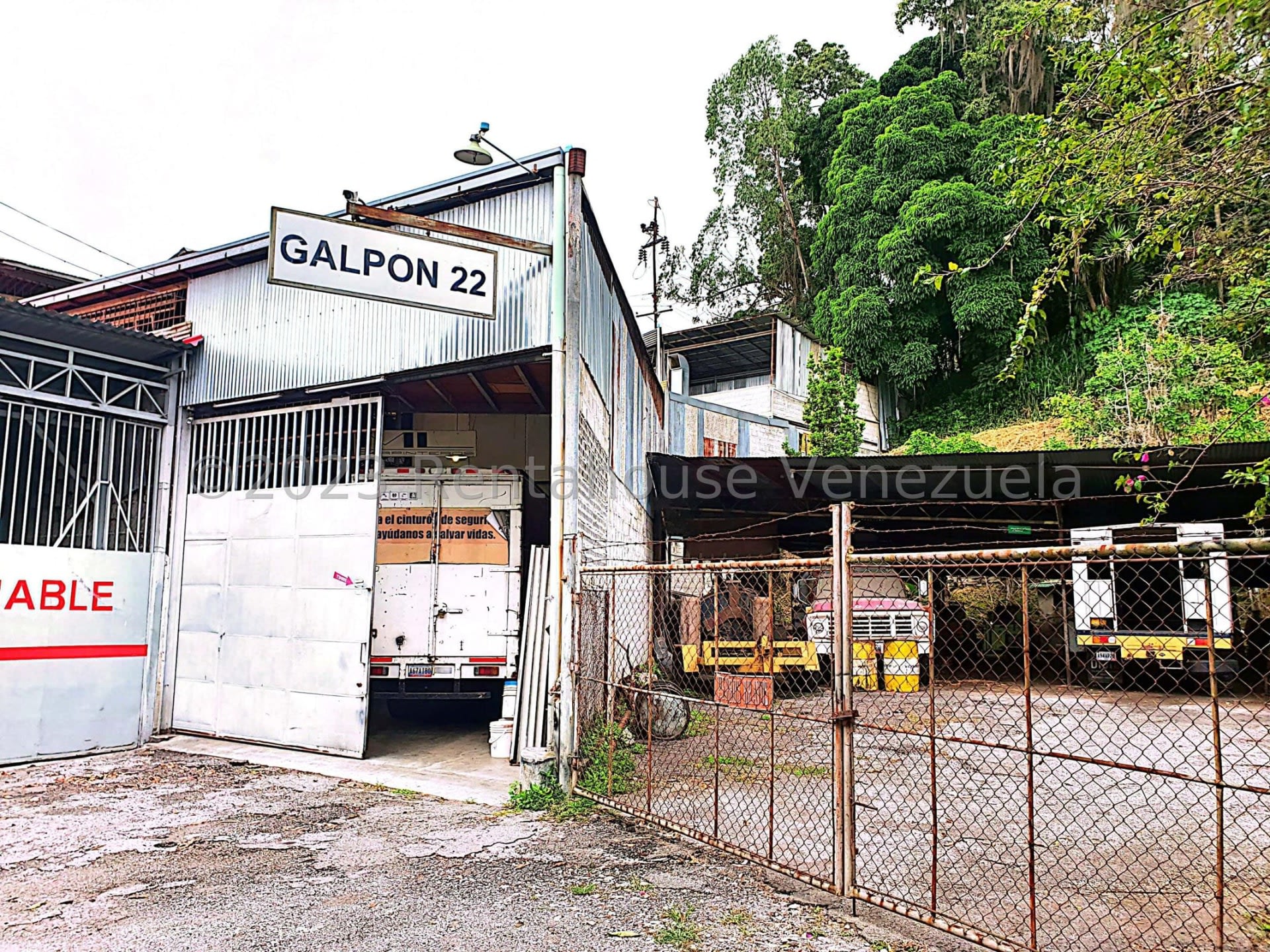 Local comercial en venta en Caracas (Baruta), foto 1 de 12