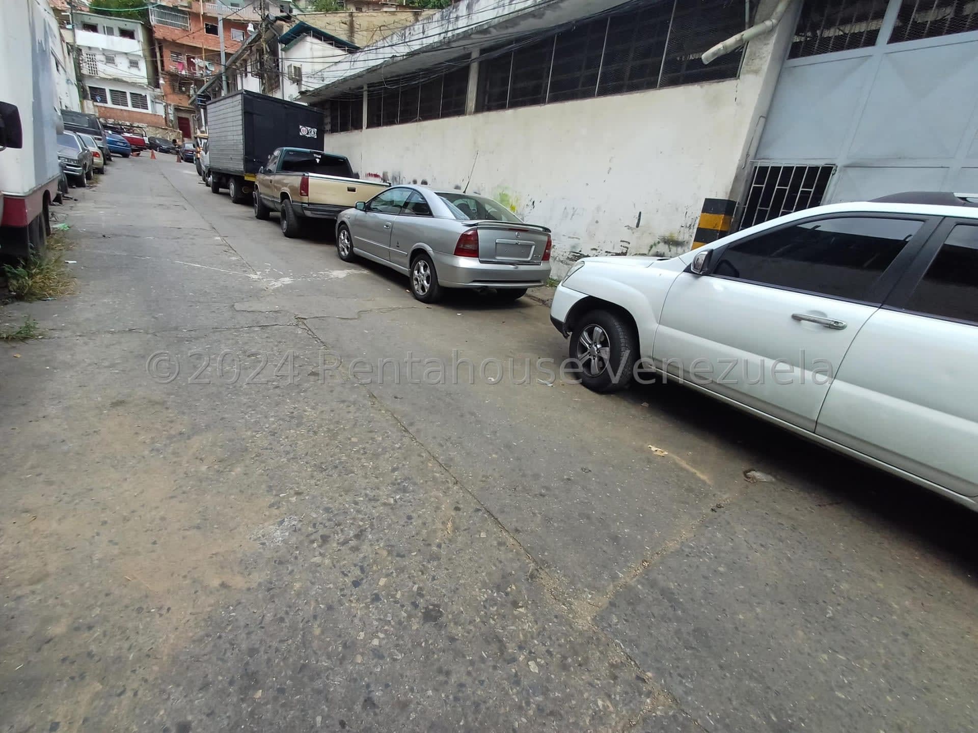 Local comercial en venta en Caracas (Antimano), foto 3 de 12