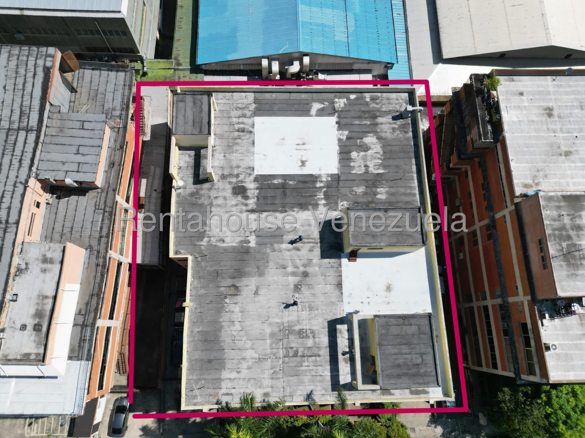 Local comercial en venta en Caracas (La Urbina), foto 3 de 12