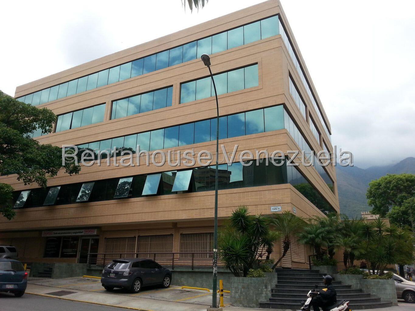 Local comercial en venta en Caracas (La Urbina), foto 2 de 12