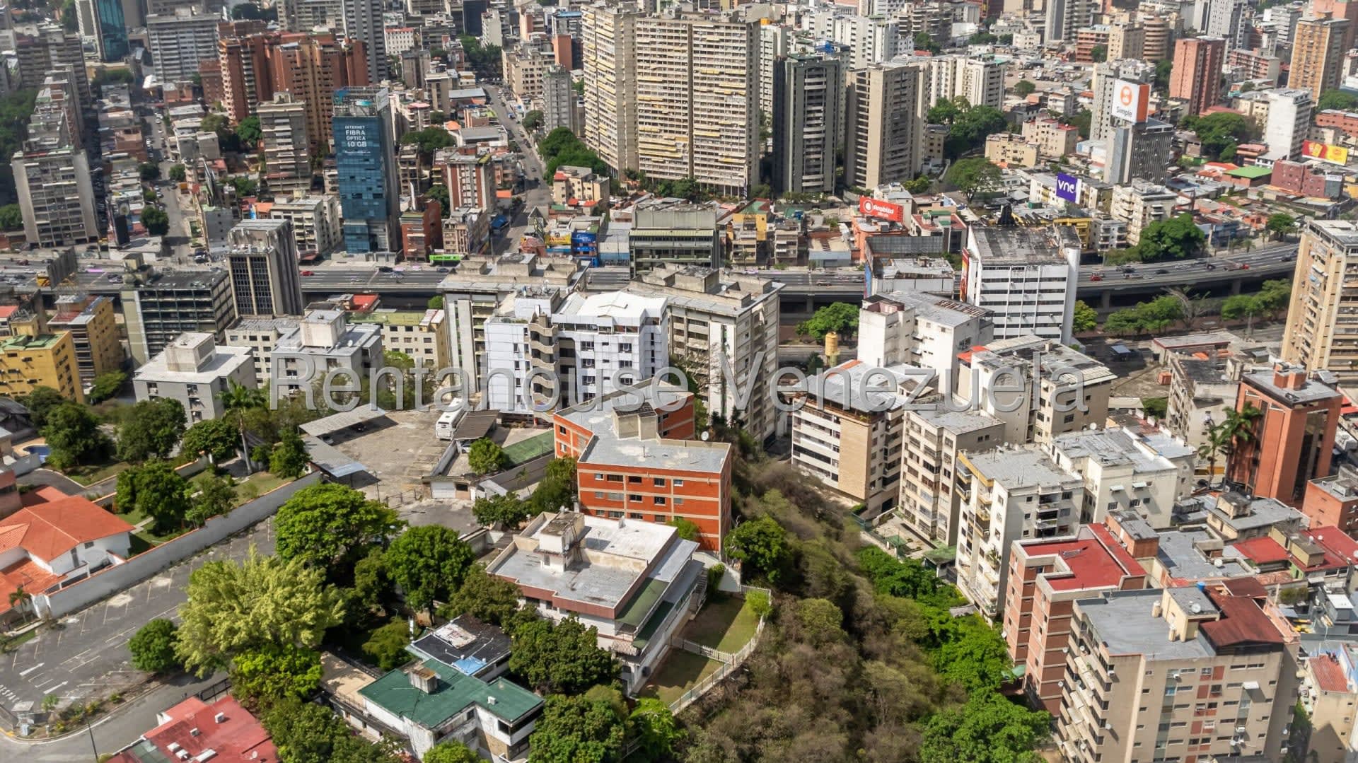 Local comercial en venta en Caracas (Colinas de Bello Monte), foto 4 de 12