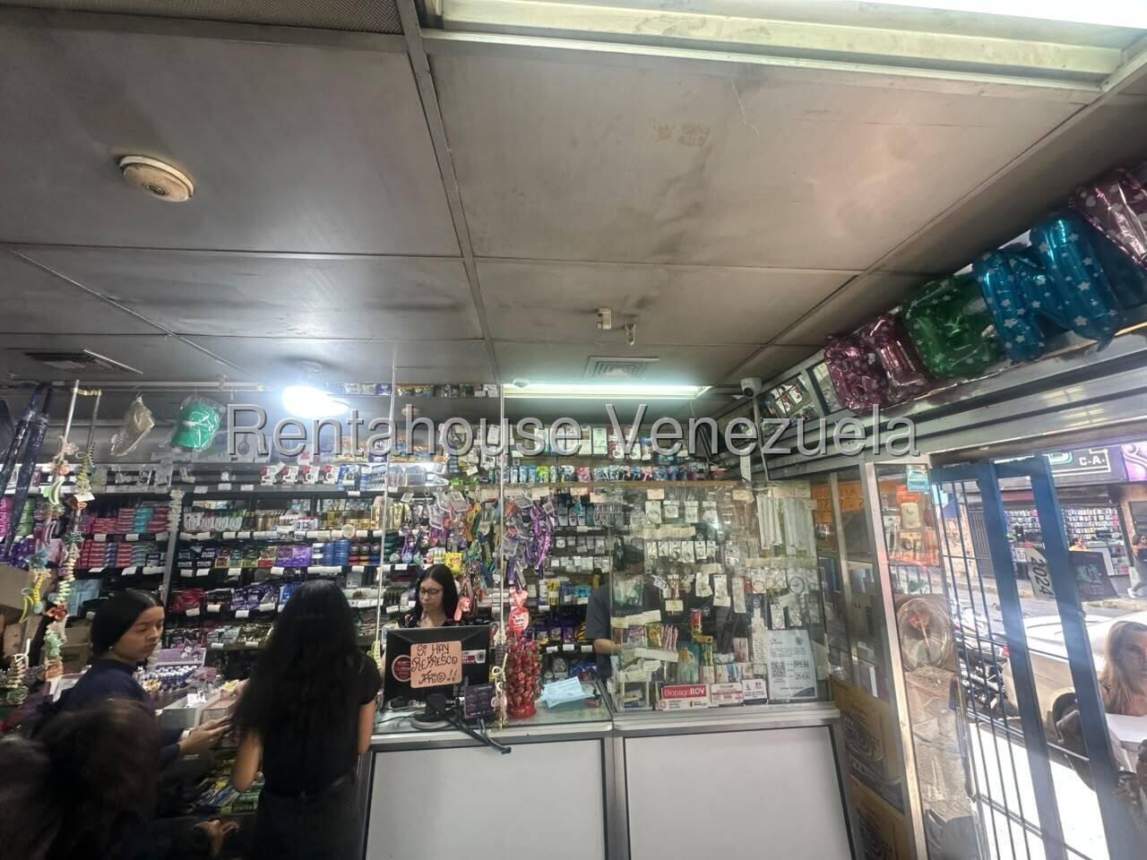 Local comercial en venta en Los Teques (Municipio Guaicaipuro), foto 2 de 12