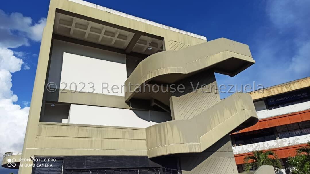 Local comercial en venta en Guatire (Villa Heroica), foto 3 de 12