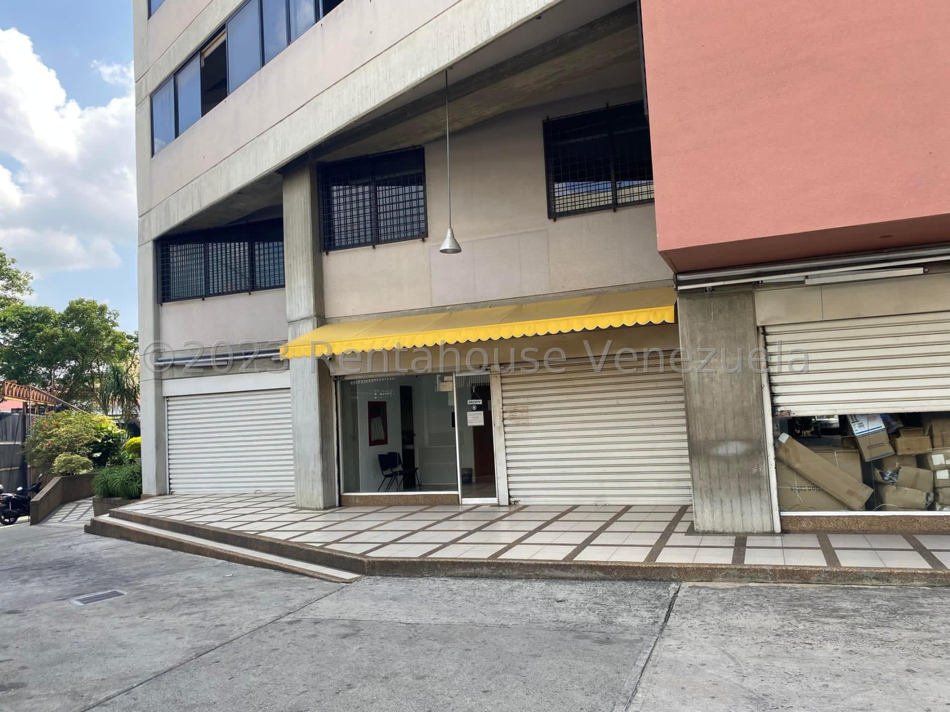 Local comercial en venta en Caracas (Los Dos Caminos), foto 4 de 12