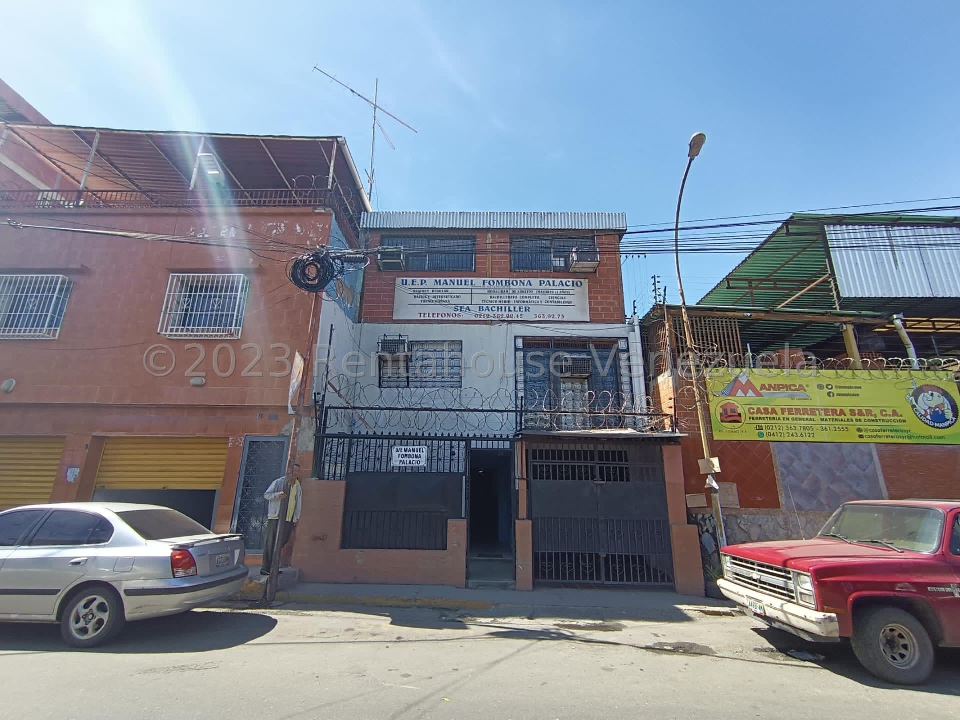 Local comercial en alquiler en Guarenas, foto 2 de 12