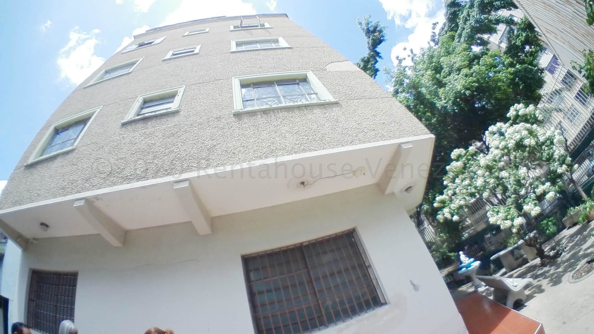 Local comercial en venta en Caracas (Los Rosales), foto 3 de 12