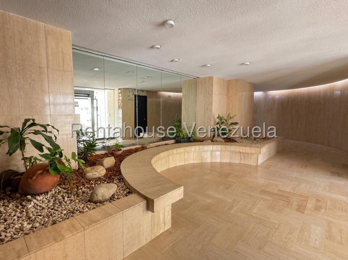Apartamento en venta en Caracas (Lomas de Prados del Este), foto 3 de 12