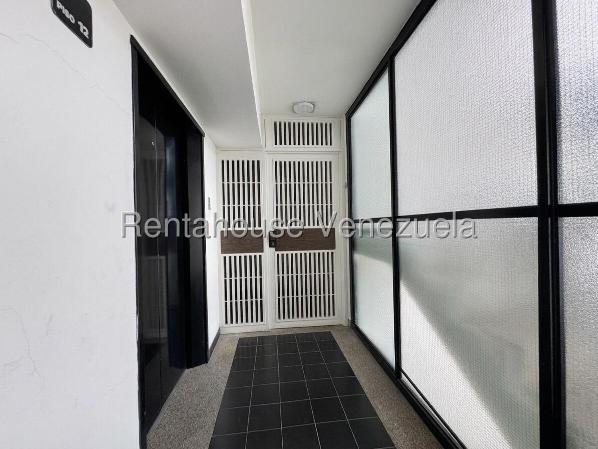 Apartamento en venta en Caracas (Lomas de Prados del Este), foto 4 de 12