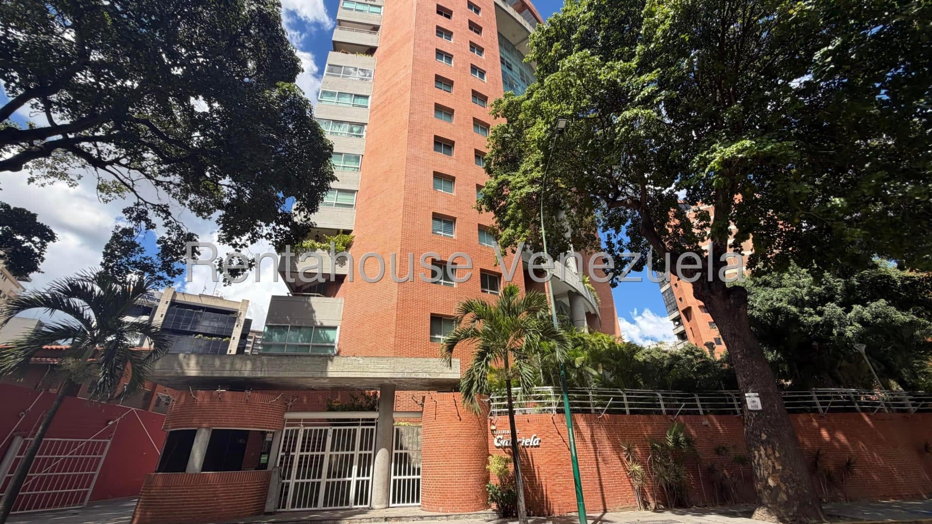 Apartamento en venta en Caracas (El Rosal), foto 2 de 12