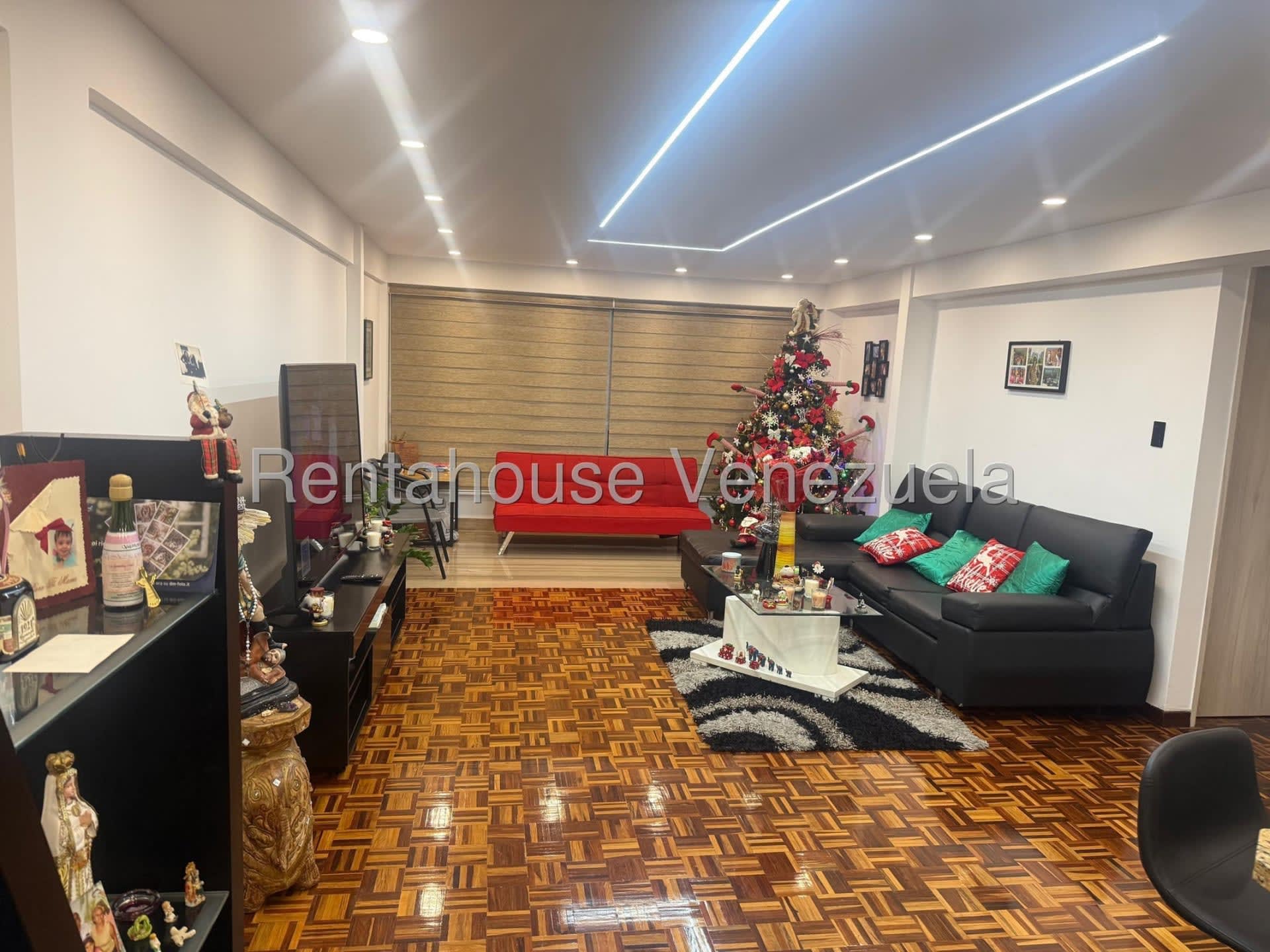 Apartamento en venta en Caracas (La Urbina), foto 1 de 12