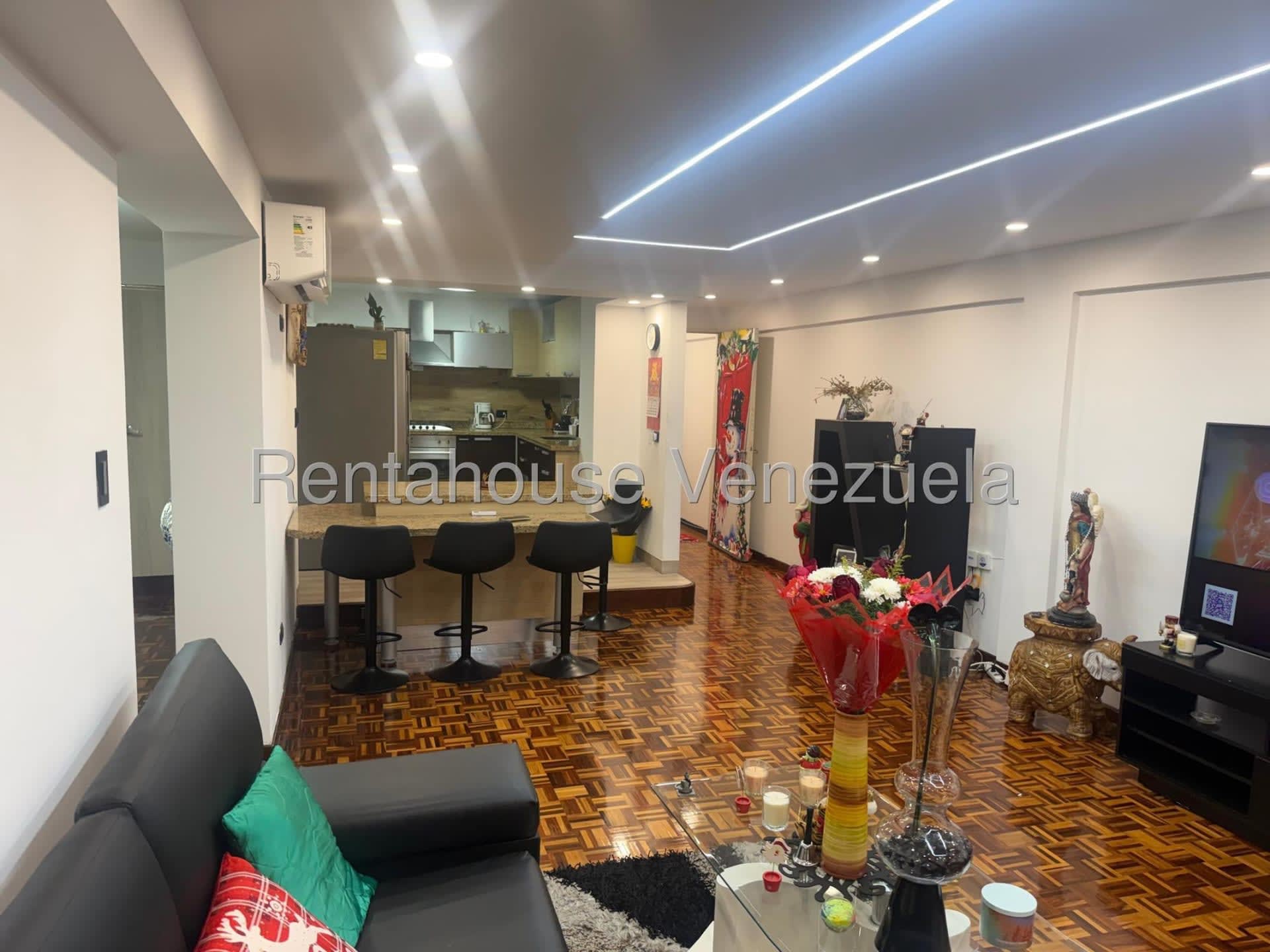 Apartamento en venta en Caracas (La Urbina), foto 2 de 12