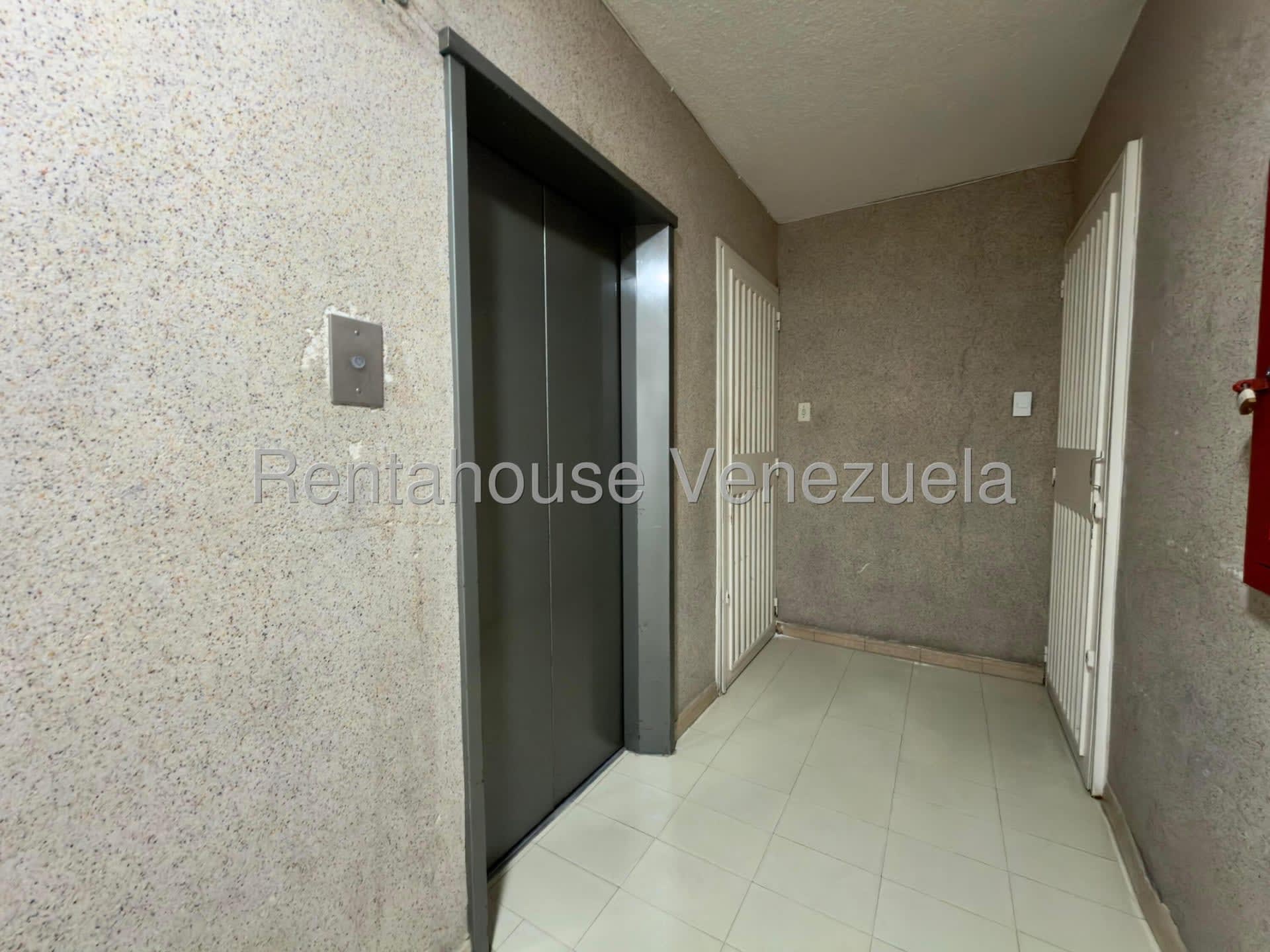 Apartamento en venta en Caracas (La Boyera), foto 3 de 12
