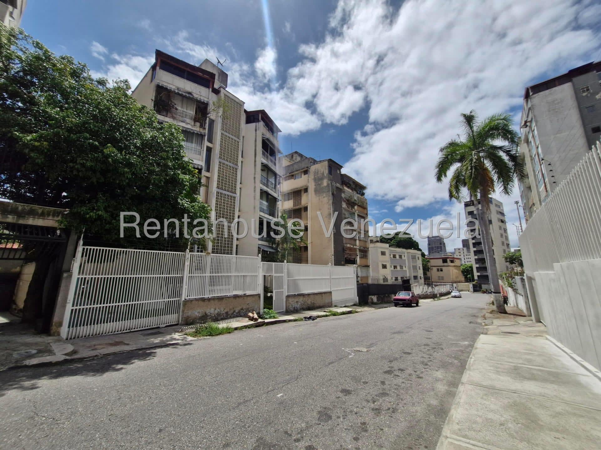 Apartamento en venta en Caracas (La Florida), foto 2 de 12