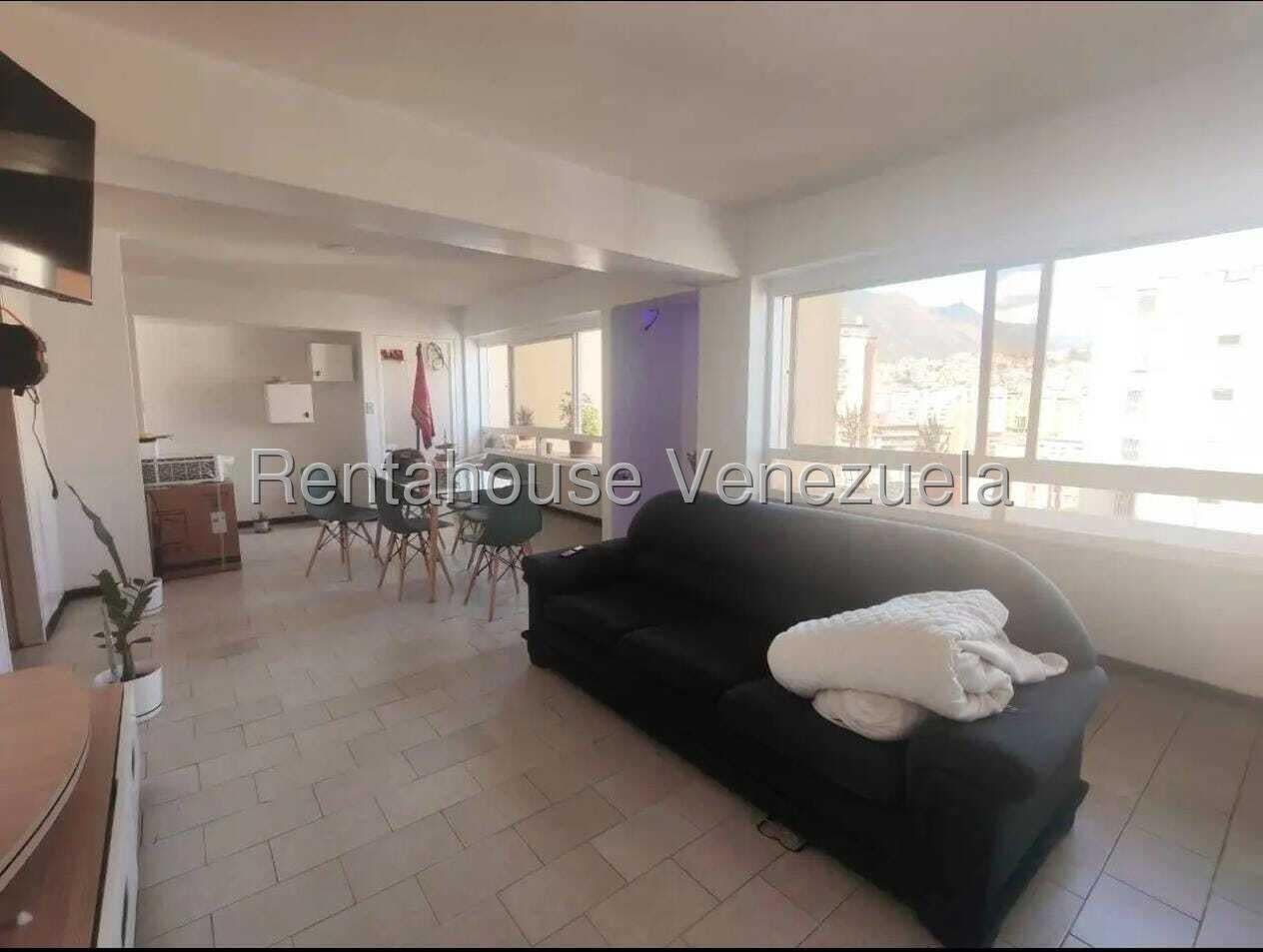 Apartamento en venta en Caracas (La Urbina), foto 2 de 12