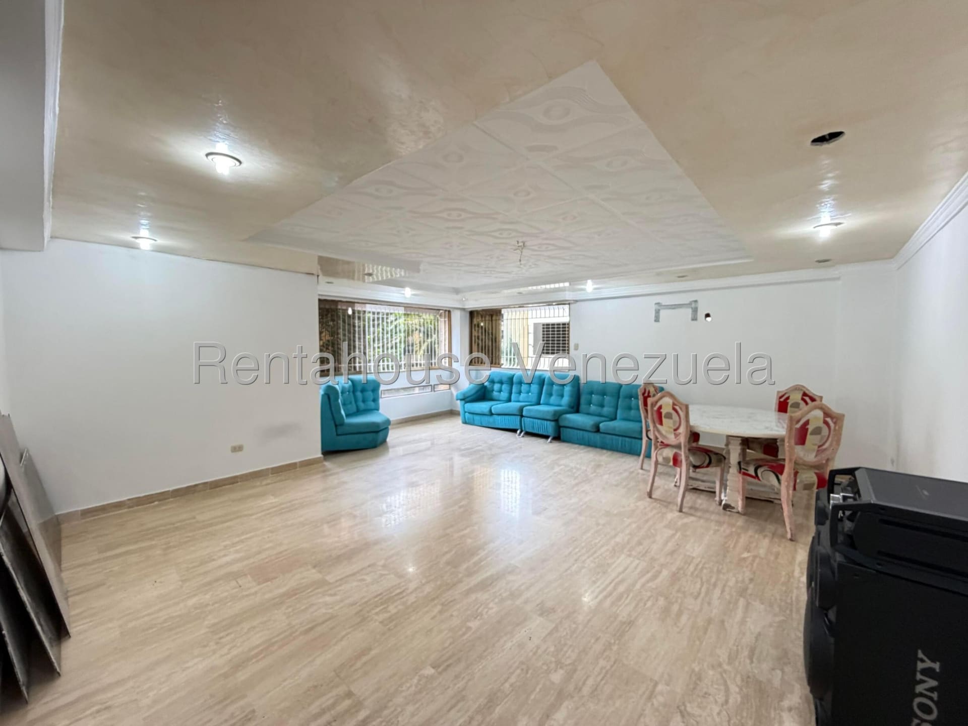 Apartamento en venta en Caracas (La Urbina), foto 2 de 12