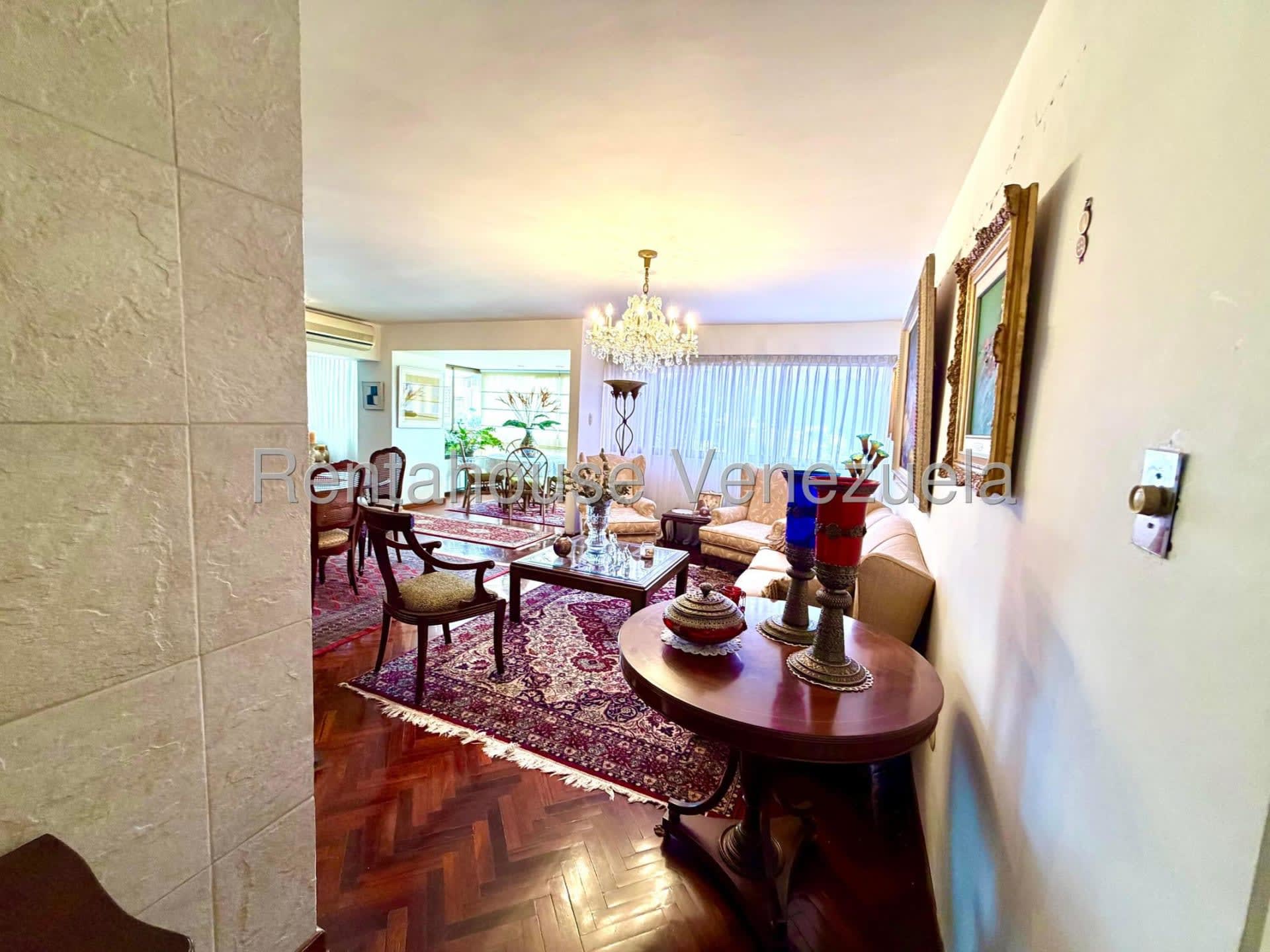 Apartamento en venta en Caracas (Las Mesetas de Santa Rosa de Lima), foto 2 de 12