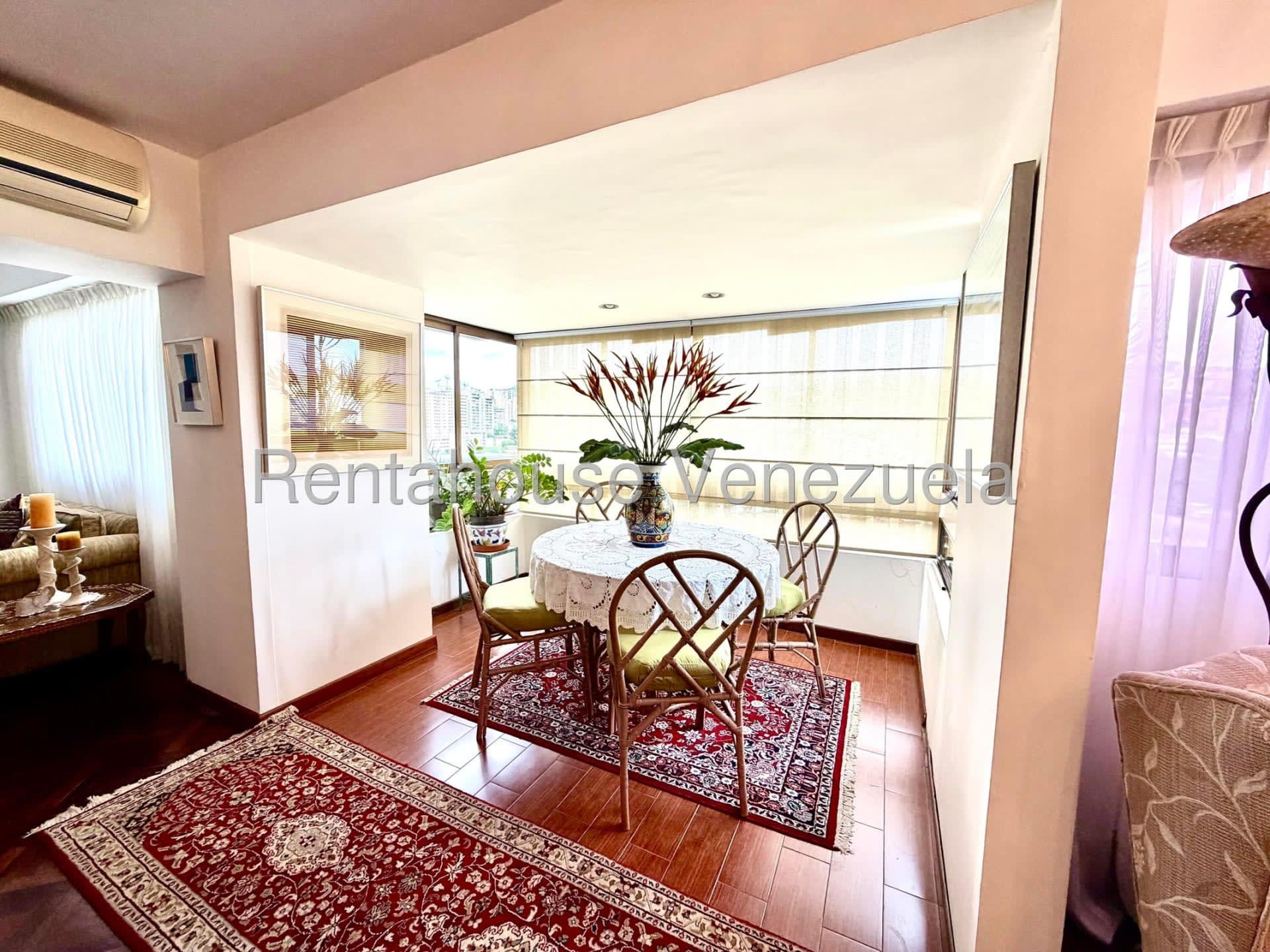 Apartamento en venta en Caracas (Las Mesetas de Santa Rosa de Lima), foto 1 de 12
