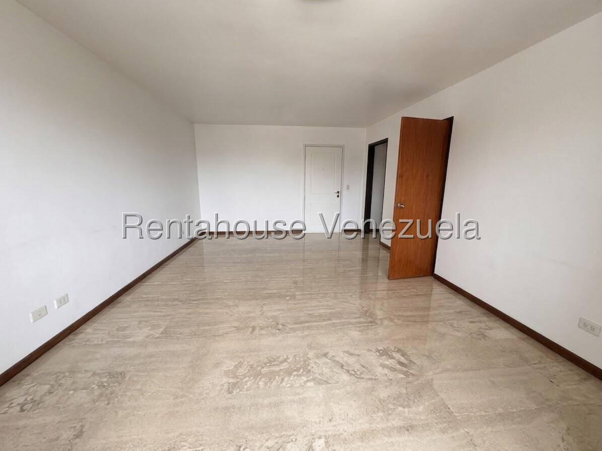 Apartamento en venta en Caracas (El Rosal), foto 4 de 12