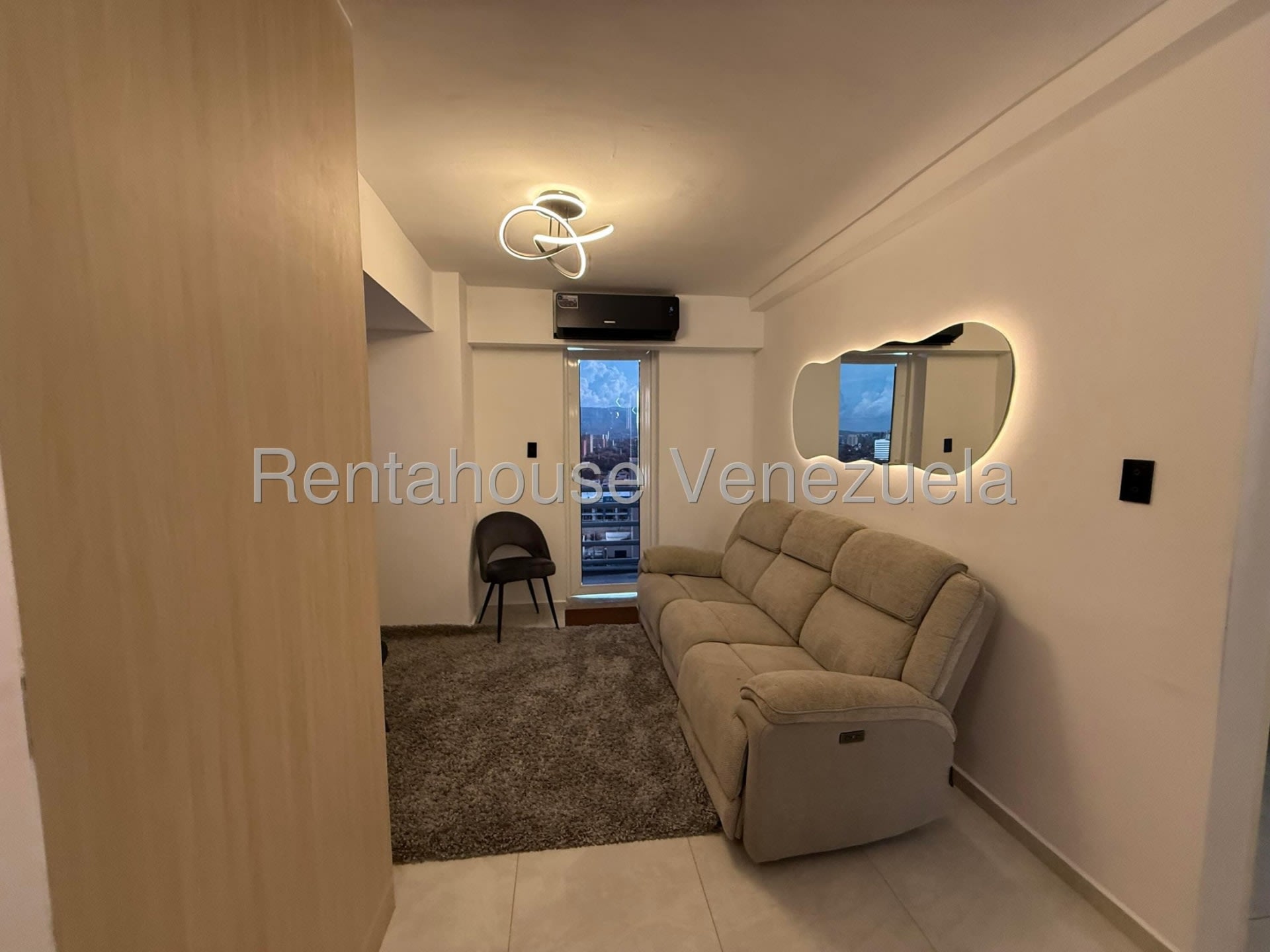 Apartamento en venta en Barquisimeto (Triangulo del Este), foto 3 de 12