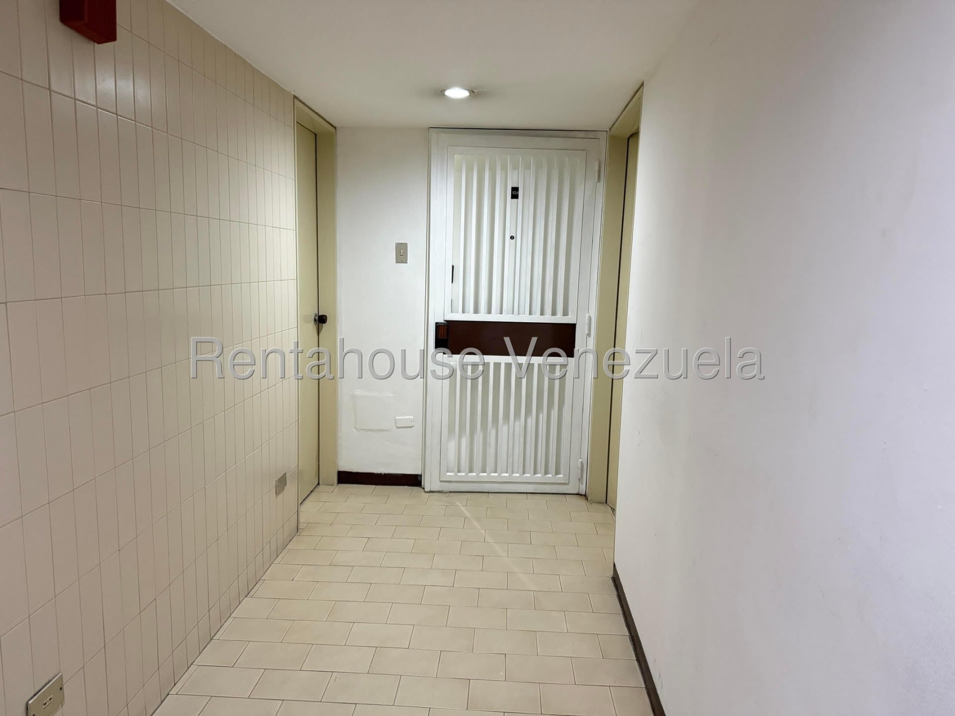 Apartamento en alquiler en Caracas (La Carlota), foto 4 de 12