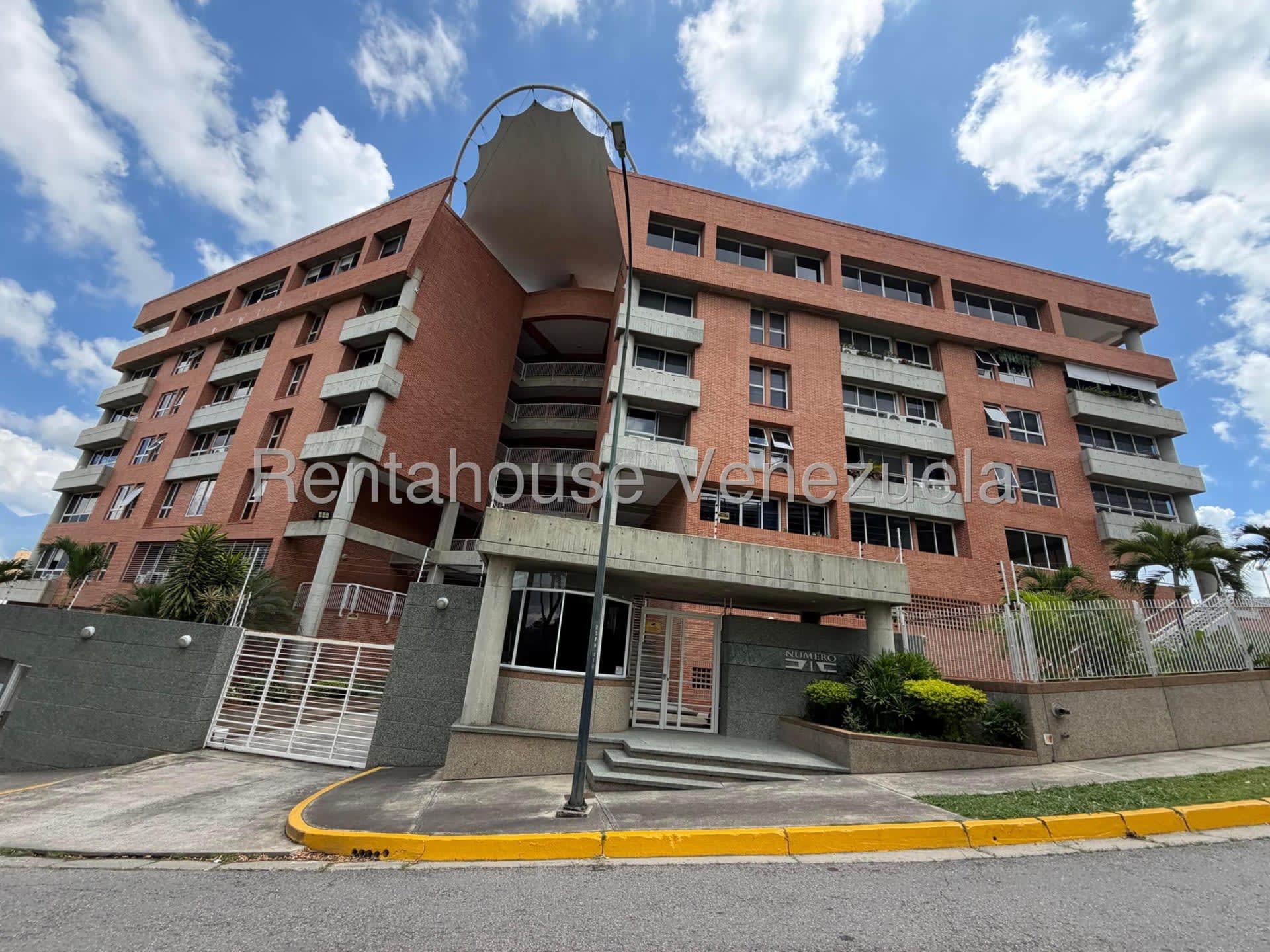Apartamento en alquiler en Caracas (Lomas del Sol), foto 1 de 12