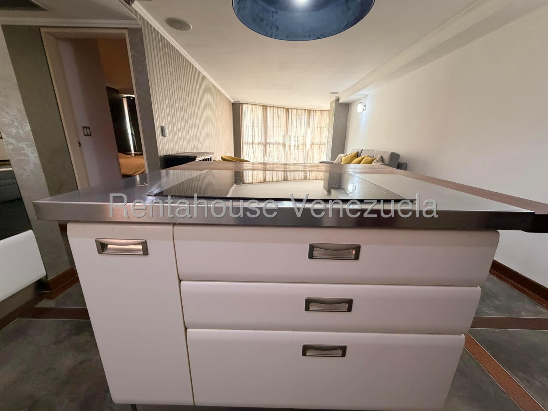 Apartamento en alquiler en Caracas (El Rosal), foto 4 de 12