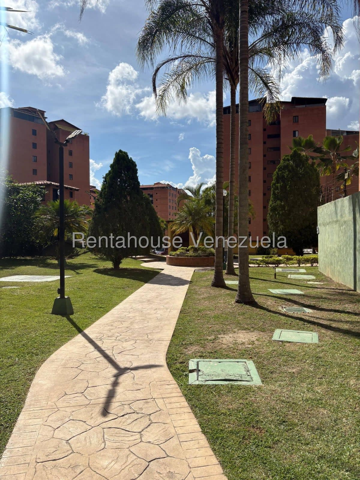 Apartamento en venta en Caracas (Colinas de La Tahona), foto 2 de 12