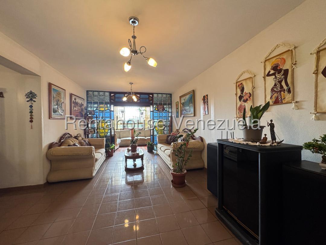 Apartamento en venta en San Antonio de Los Altos (Don Blas), foto 4 de 12