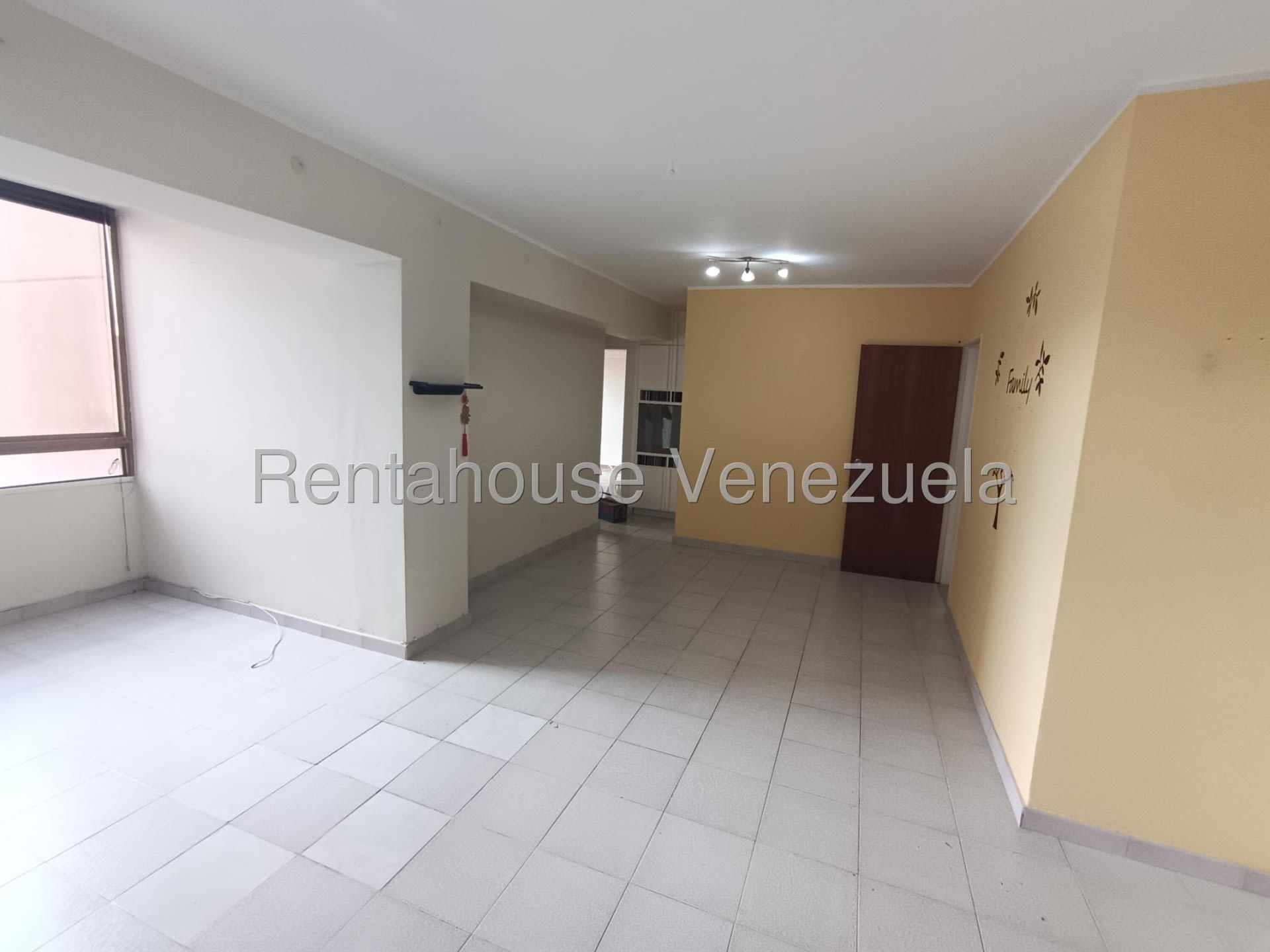 Apartamento en alquiler en San Antonio de Los Altos (Don Blas), foto 4 de 12