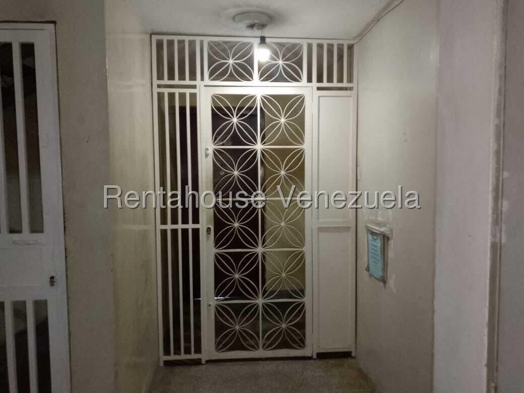 Apartamento en venta en Caracas (El Valle), foto 3 de 12