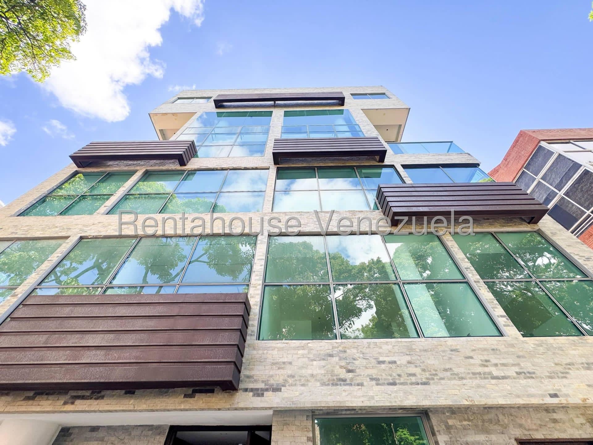 Apartamento en venta en Caracas (Los Naranjos de Las Mercedes), foto 2 de 12