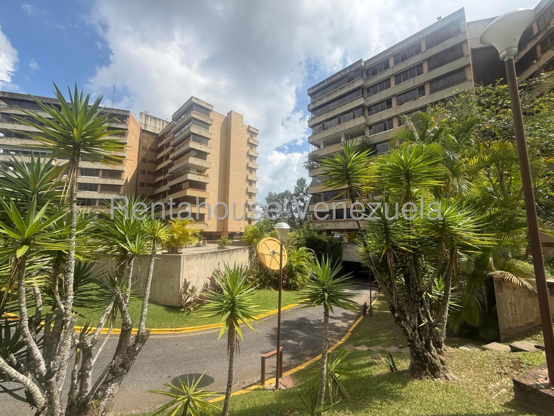Apartamento en venta en Caracas (La Lagunita Country Club), foto 1 de 12