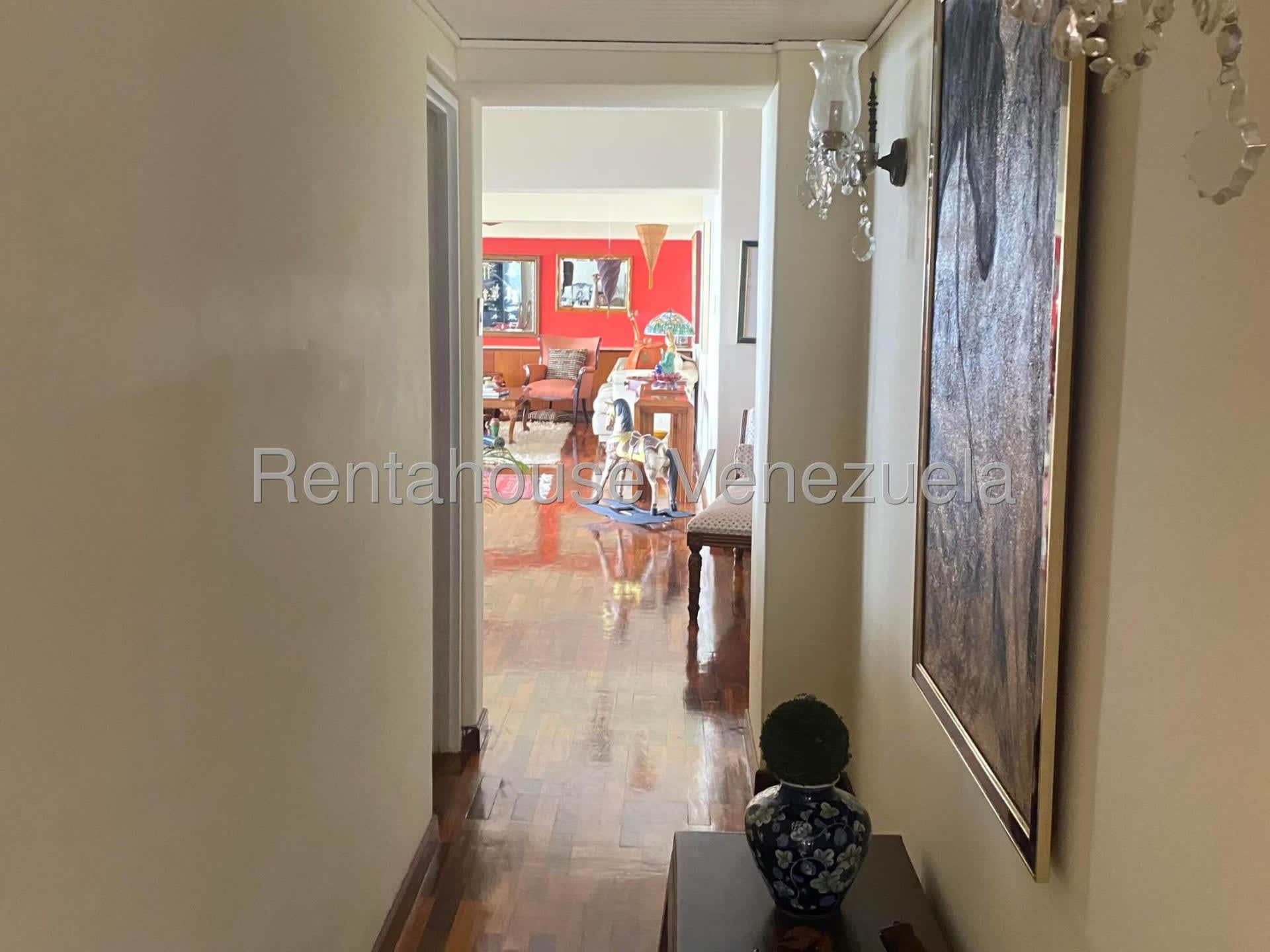 Apartamento en venta en Caracas (La Lagunita Country Club), foto 2 de 12