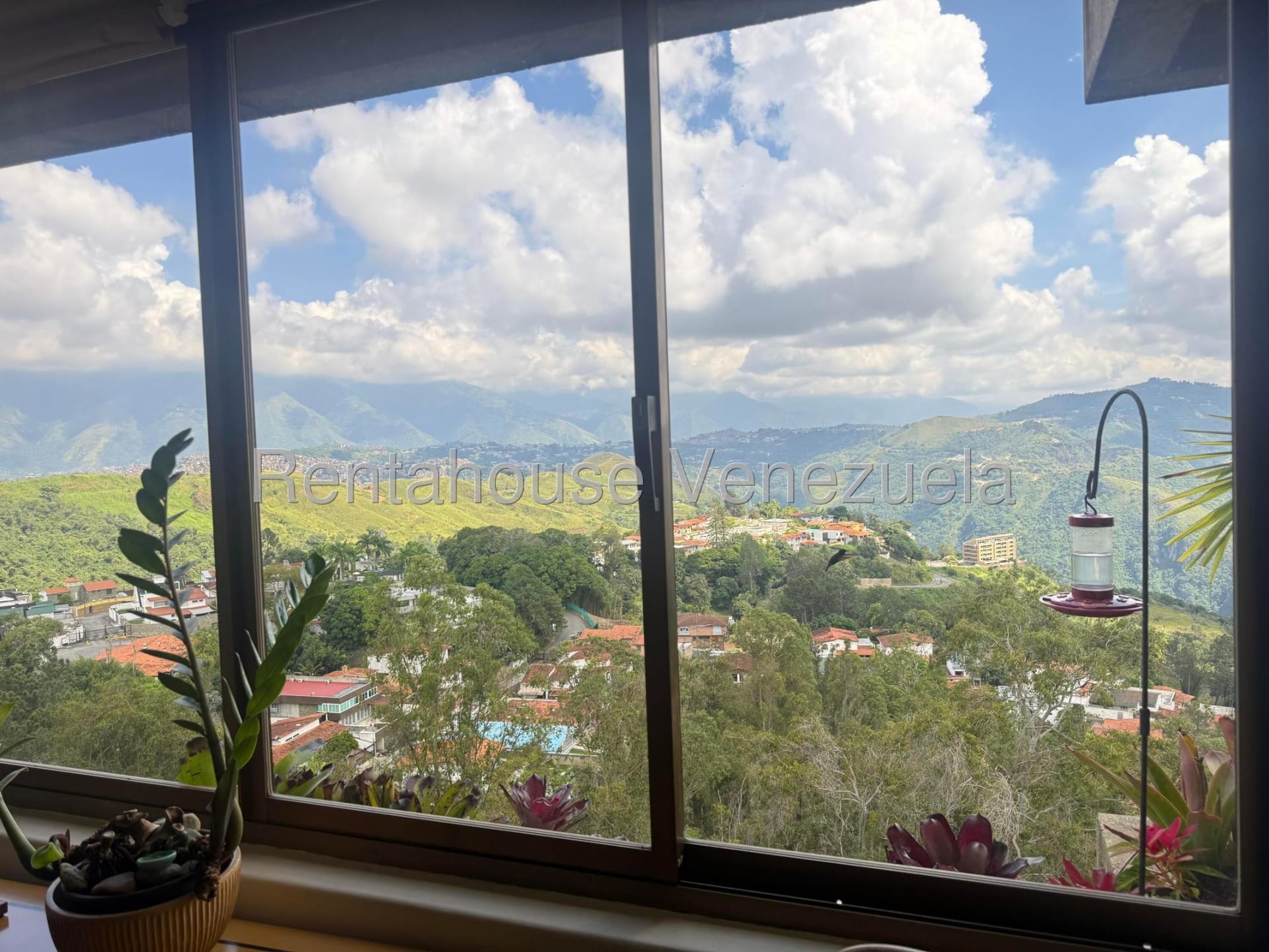 Apartamento en venta en Caracas (La Lagunita Country Club), foto 3 de 12