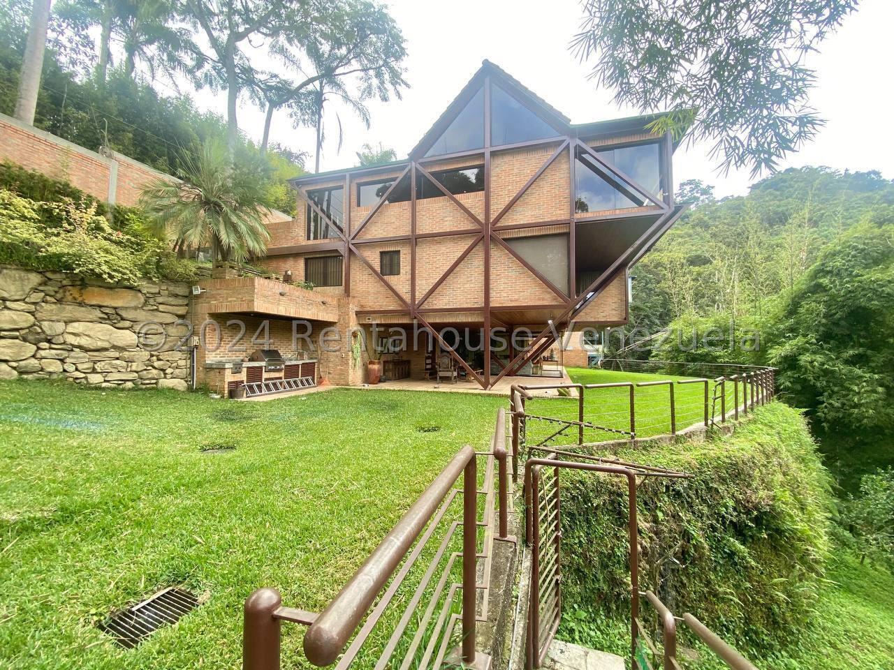 Casa en venta en Caracas (Oripoto), foto 2 de 12