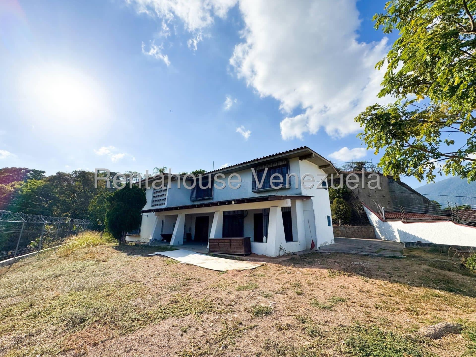 Casa en venta en Caracas (Valle Arriba), foto 1 de 12