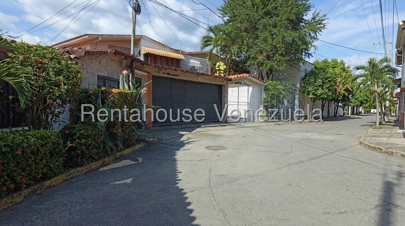 Casa en venta en Guatire (Valle Arriba), foto 1 de 12
