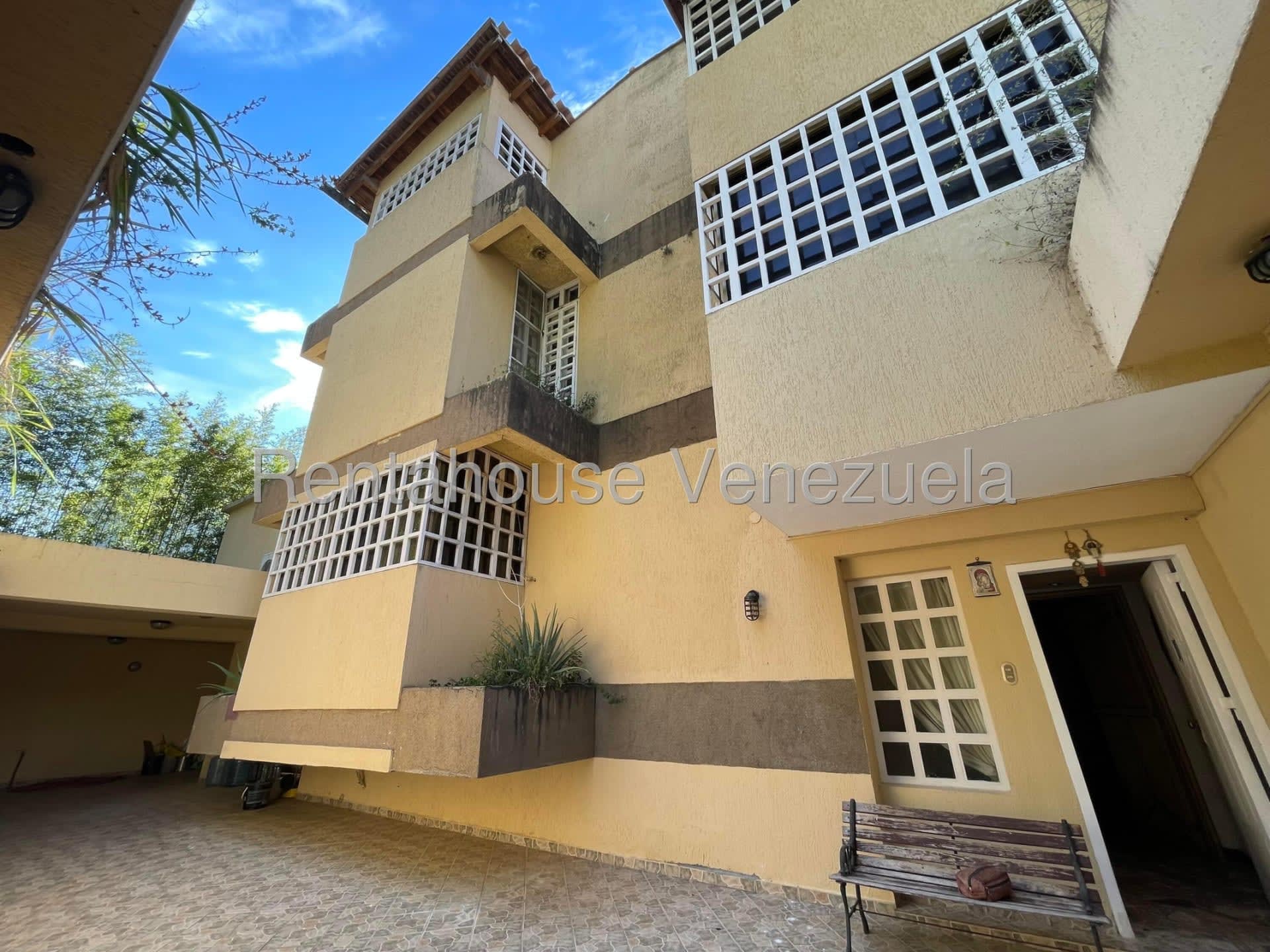 Casa en venta en Caracas (Los Naranjos del Cafetal), foto 3 de 12