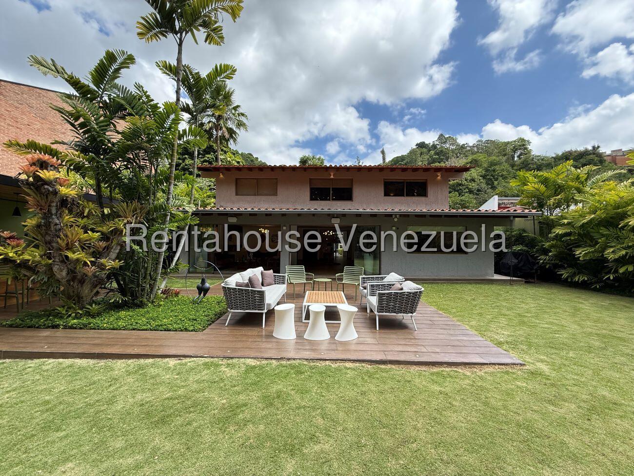 Casa en venta en Caracas (Colinas del Tamanaco), foto 2 de 12