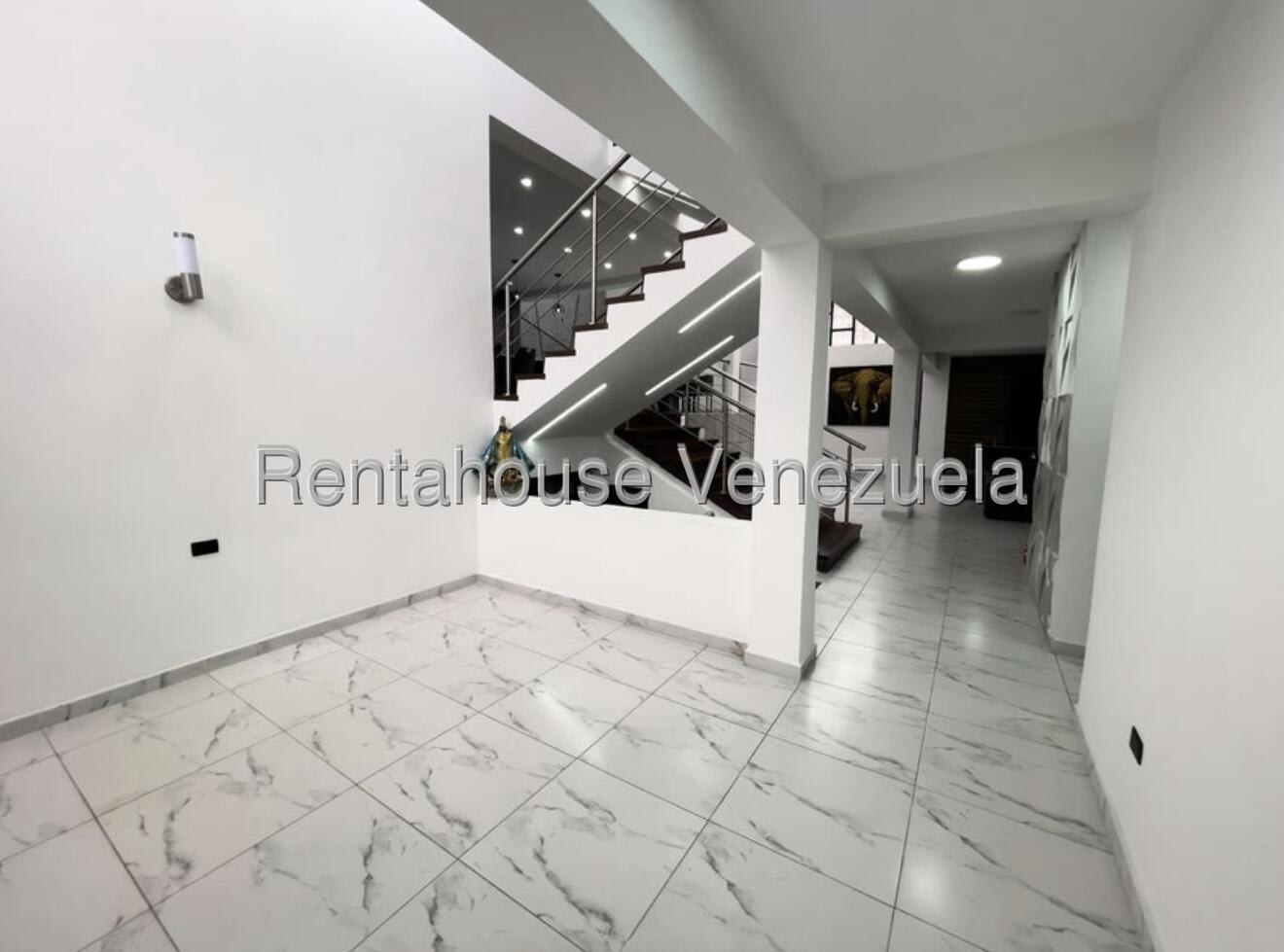 Casa en venta en Caracas (Los Naranjos del Cafetal), foto 3 de 12
